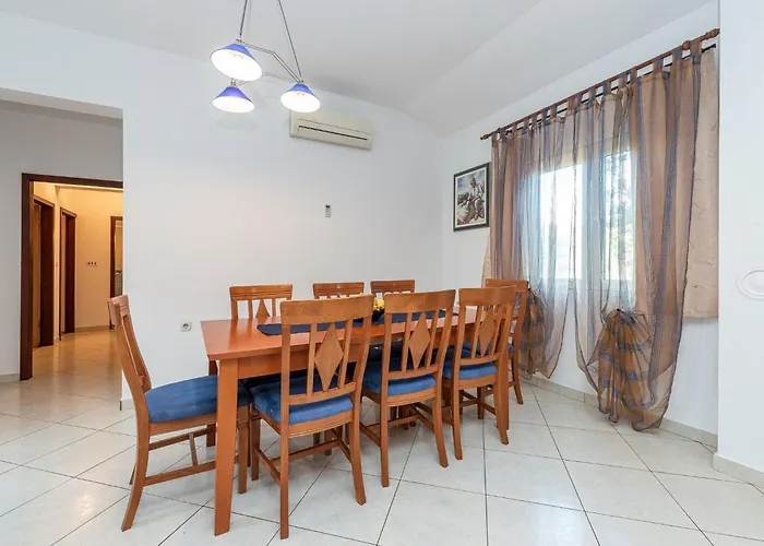 Buskulic Anamarija 2 By Interhome Appartement *