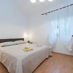 Lejlighed Buskulic Anamarija 2 By Interhome Vir