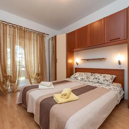 Buskulic Anamarija 2 By Interhome Apartmán Vir